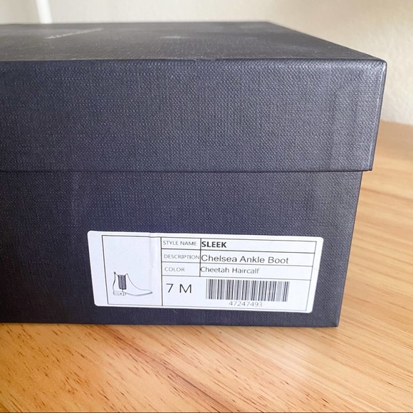 Freda Salvador Sleek Cheetah Chelsea Booties Leather Trim Genuine Calf Hair NWT - Picture 4 of 10